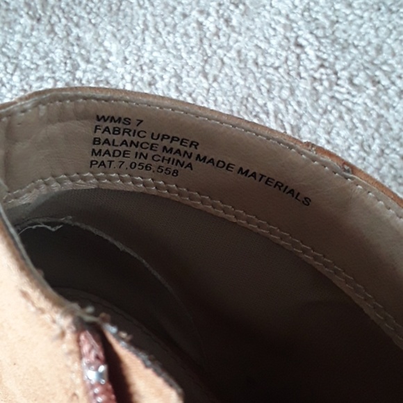 Charming Charlie tan shoes size 7 with fringe - Picture 3 of 7
